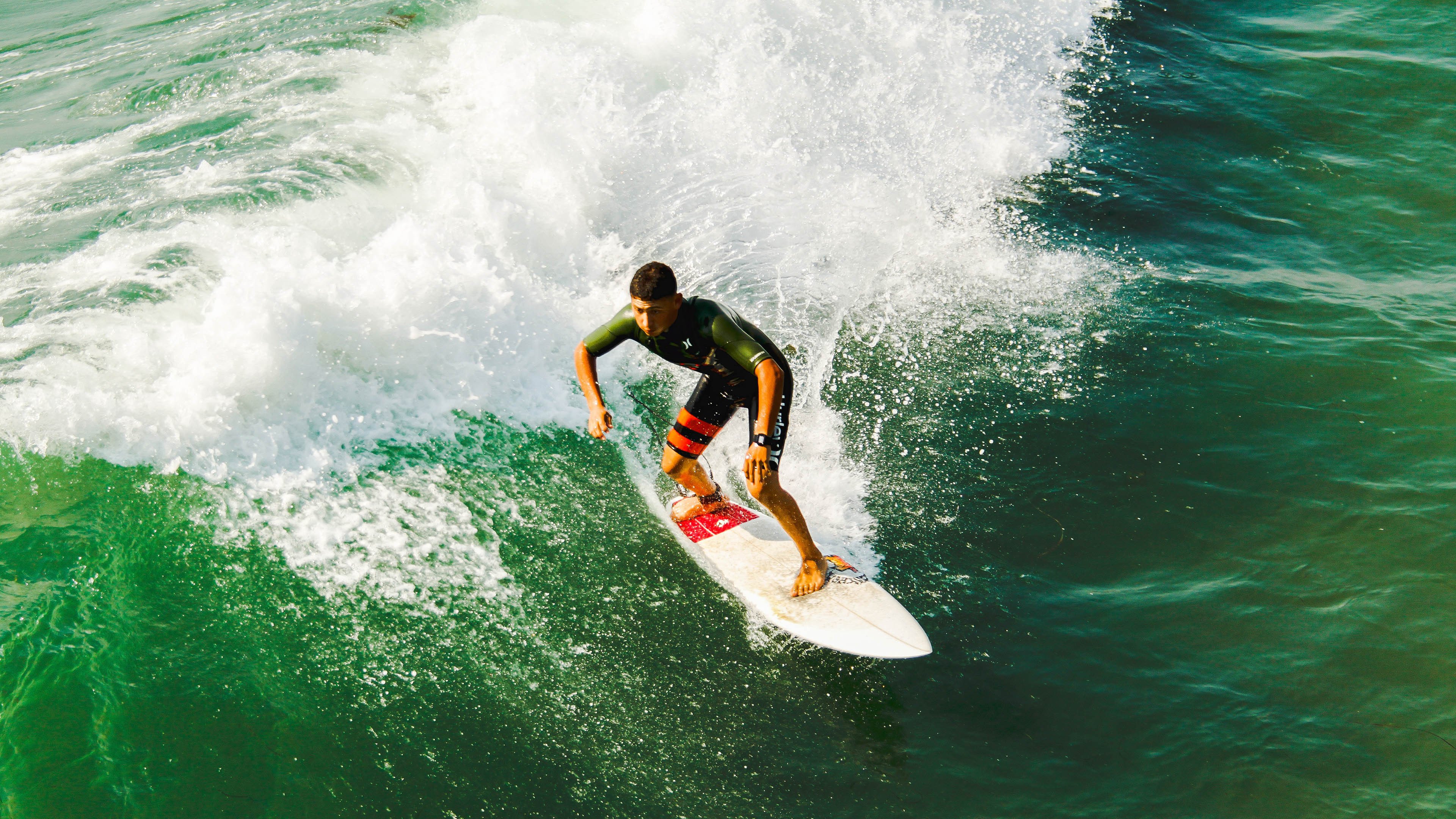 乔治攻防一体快船防守效率提升，快船乔治伤病