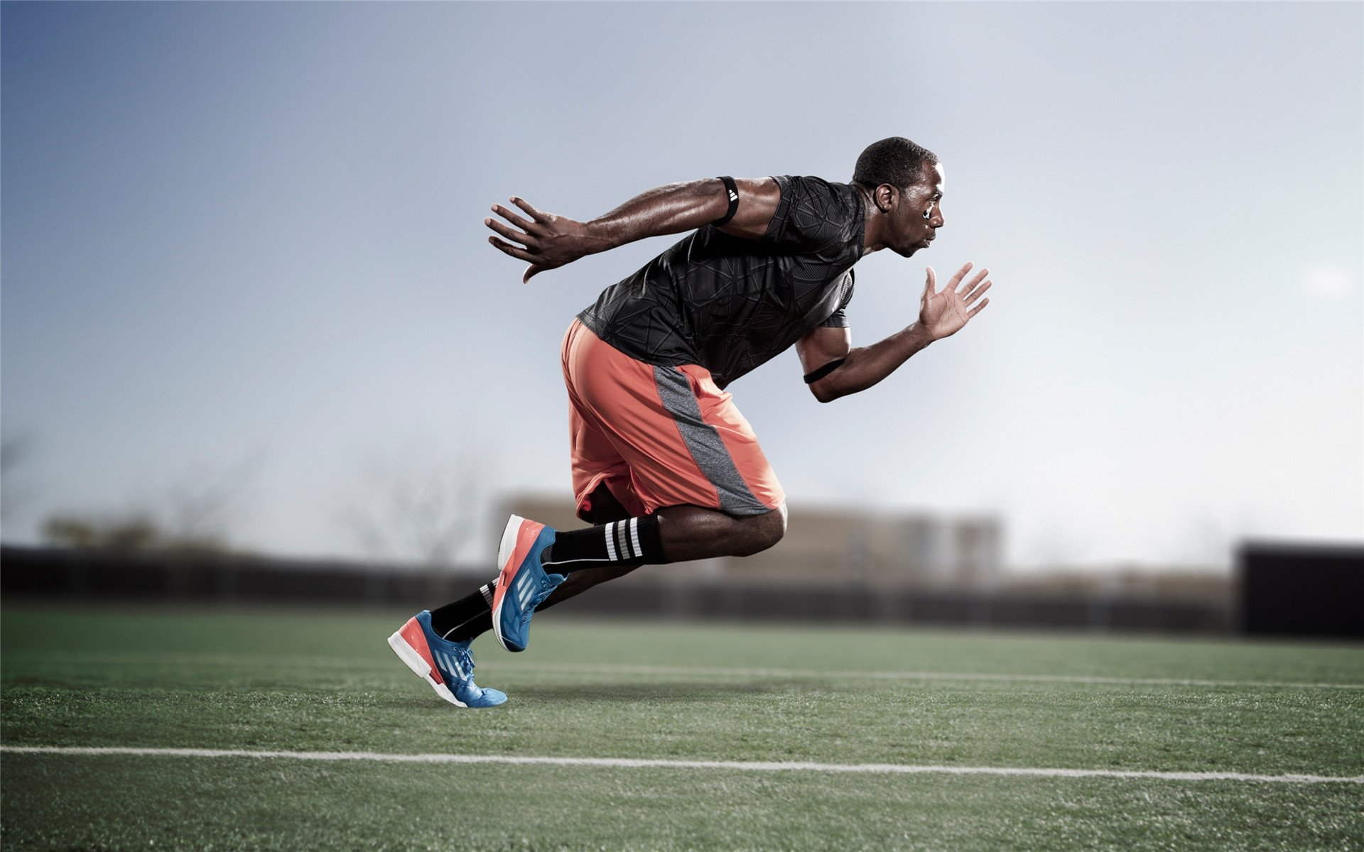 埃及球星萨拉赫荣获非洲最佳球员奖